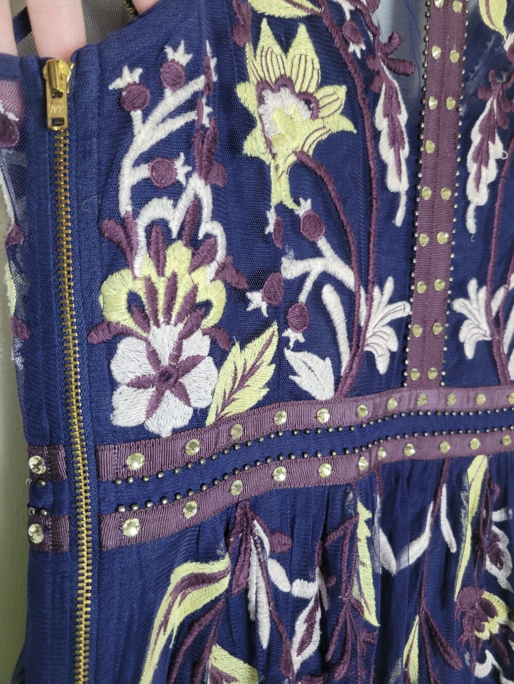 Anthropologie × Moulinette Soeurs Alicante Floral Embroidered Dress Rhinestone 6 - Picture 10 of 15